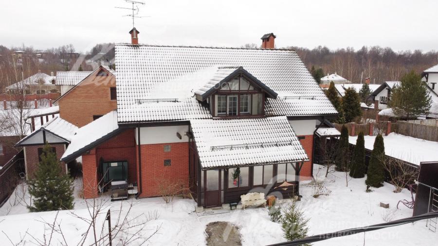 Коттедж под ключ на участке 7 соток в коттеджной застройке Былово