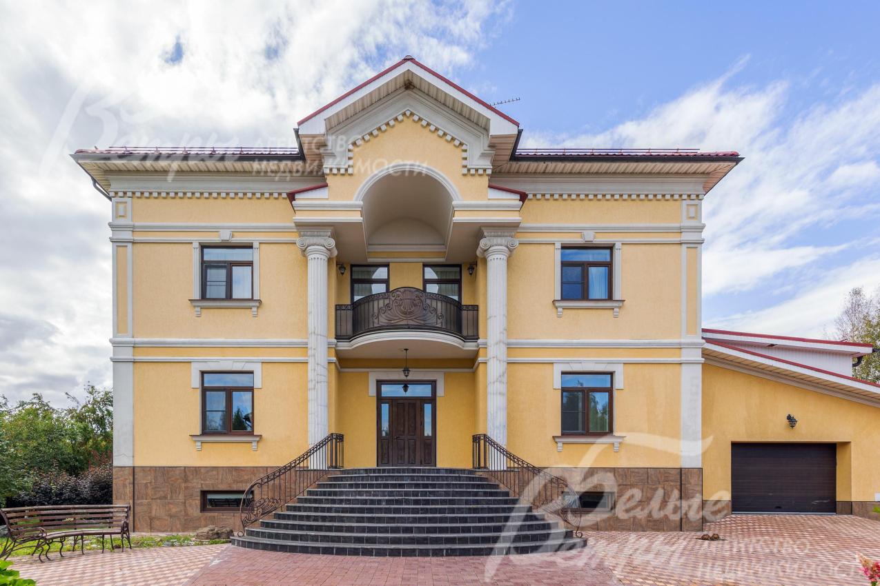 Меблированный коттедж в стиле русской усадьбы в охраняемом КП Согласие-2