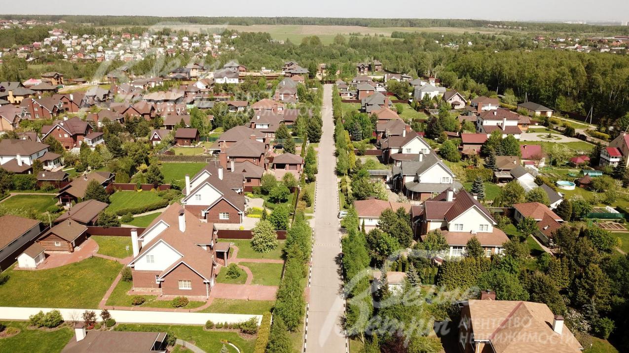 Вид на поселок Ильичевка сверху