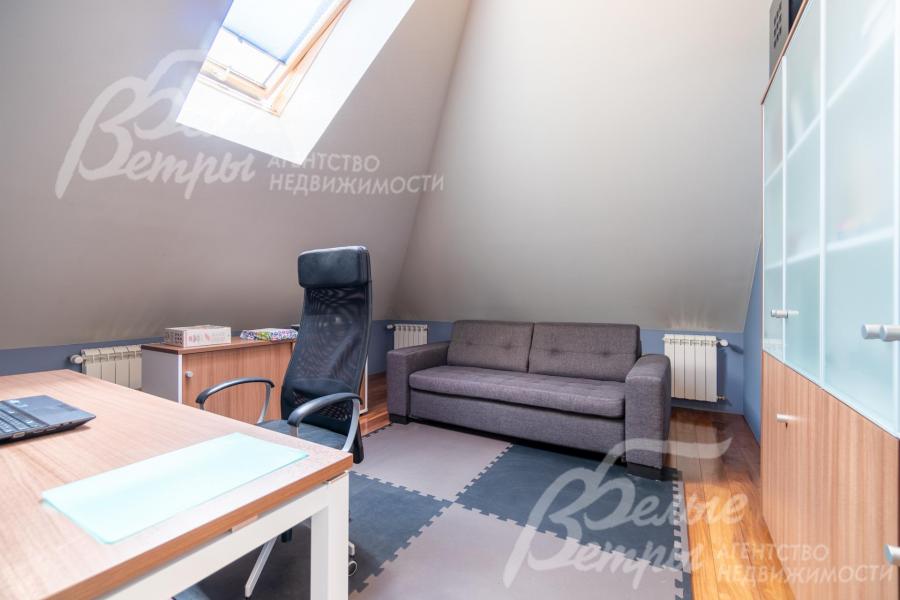 Кабинет на мансардном этаже