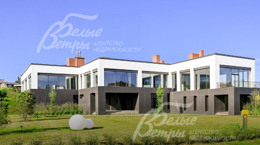 Дом 940 кв.м под отделку с бассейном и свободной планировкой в КП Усадьба Бергов