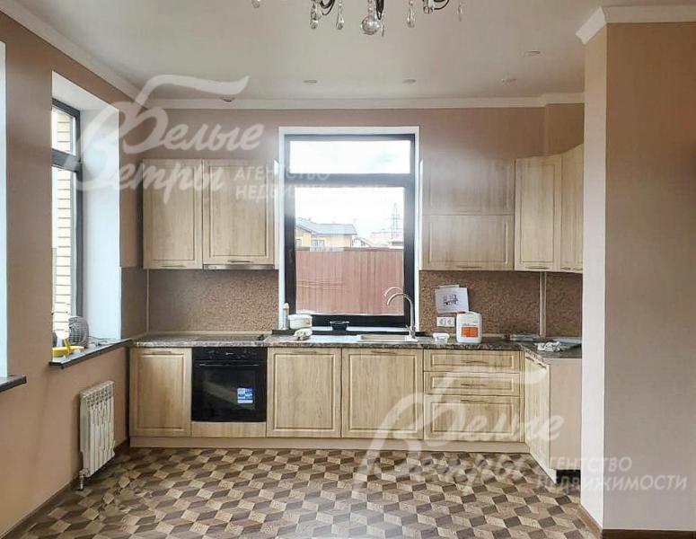 Установлен кухонный гарнитур