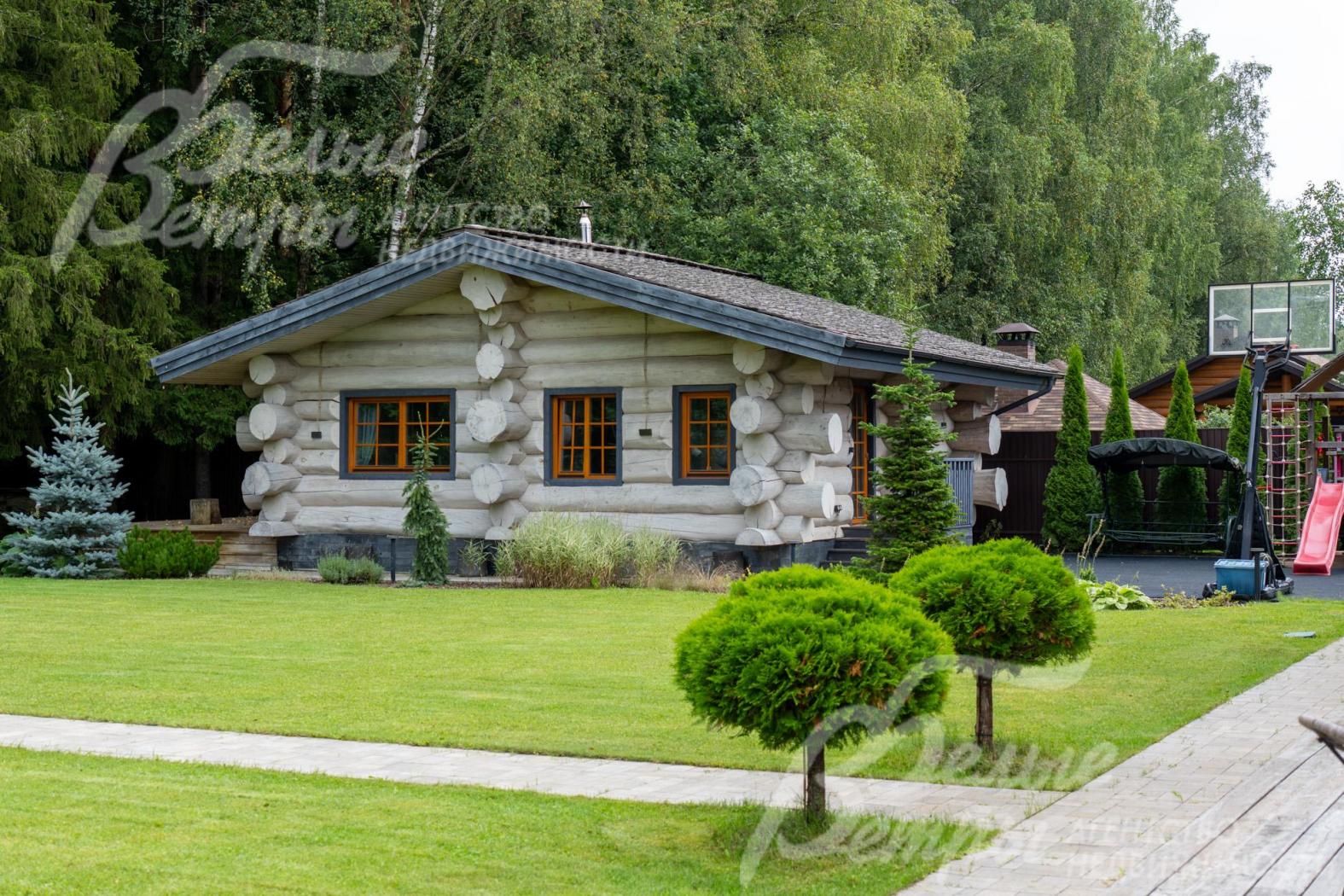 Баня из кедрового сруба