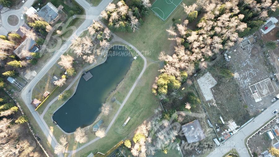 Прилесной участок 21 сотка у пруда 