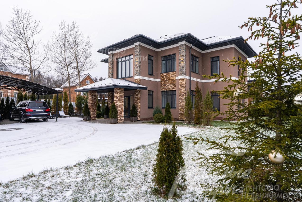 Новый современный дом, готовый к проживанию, в элитном посёлке Президент