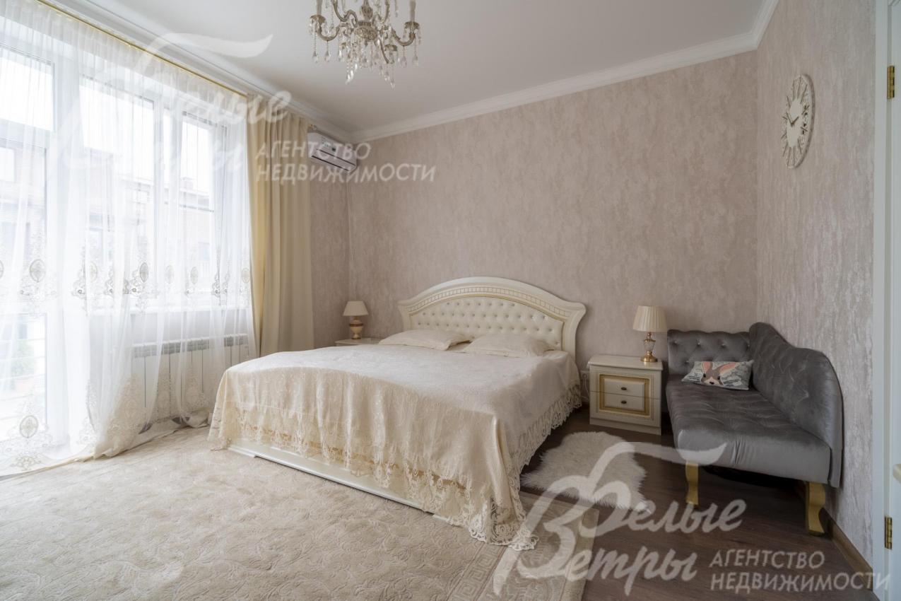 Спальня 17 кв.м на 2-ом этаже таунхауса.