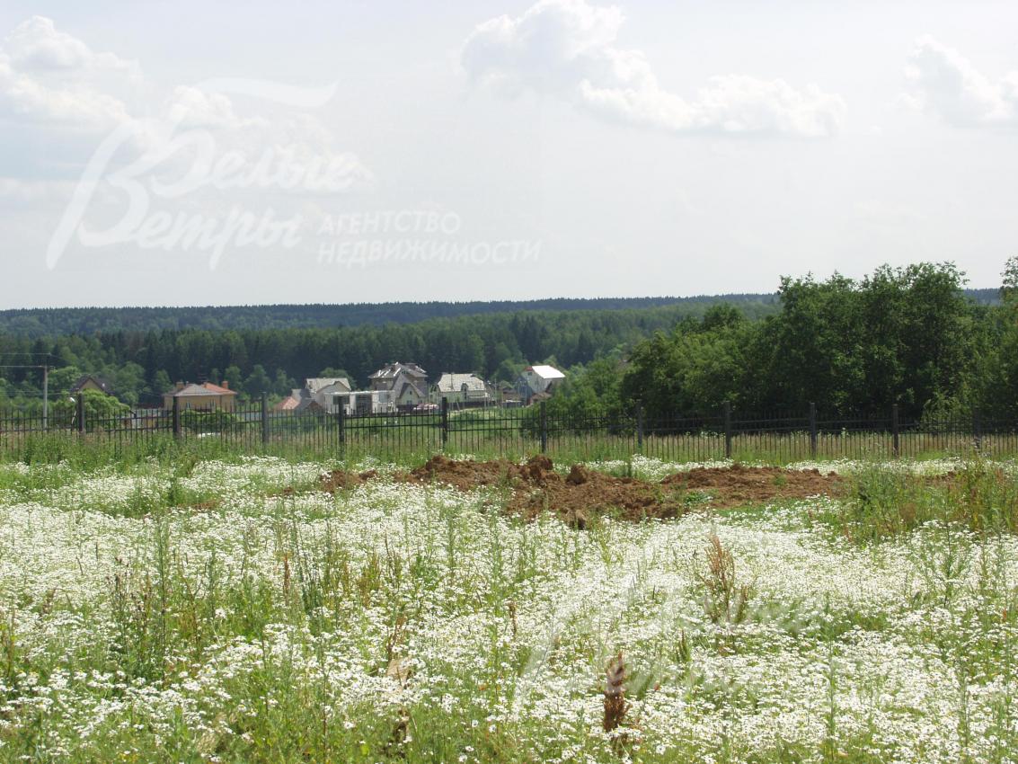 Участок 13 соток в КП Вилла Фортуна