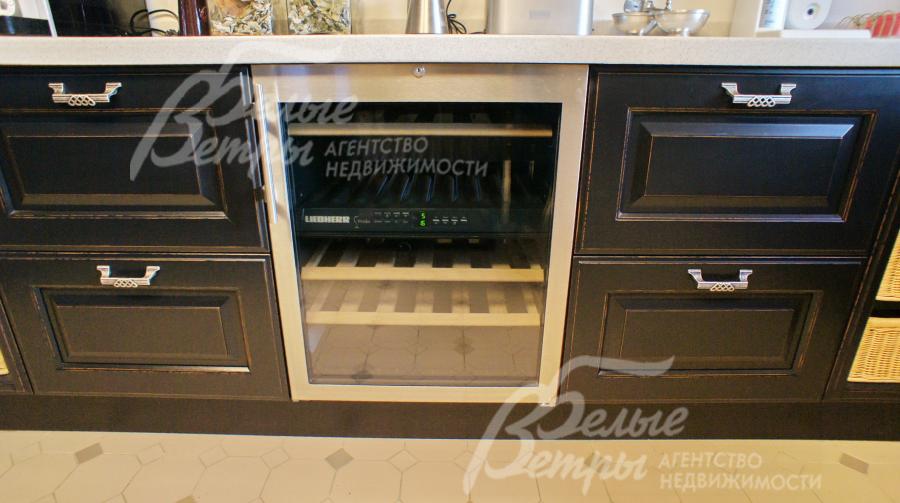 Двухкамерный винный шкаф