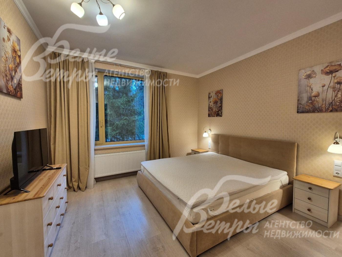 Мастер-спальня на втором этаже