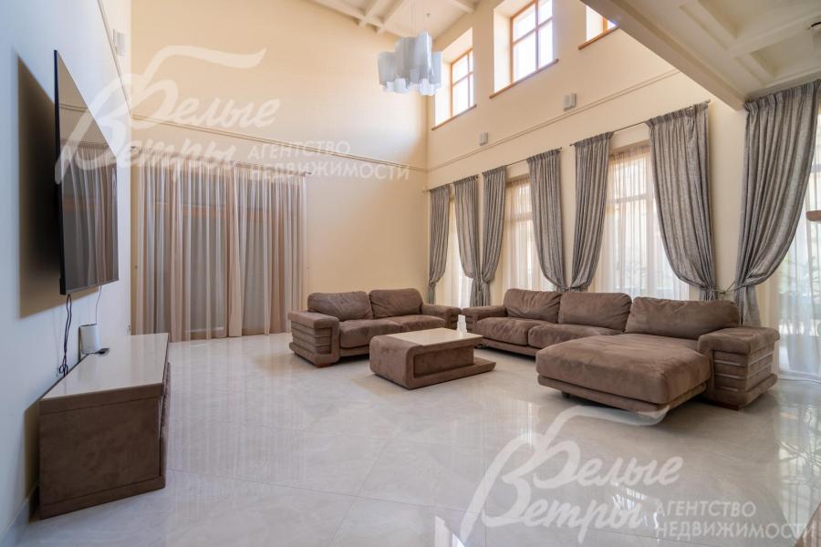 Дом 700 кв.м в аренду в Новой Москве