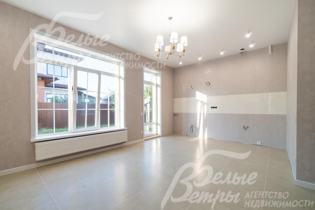 Кухня-гостиная с выходом на участок