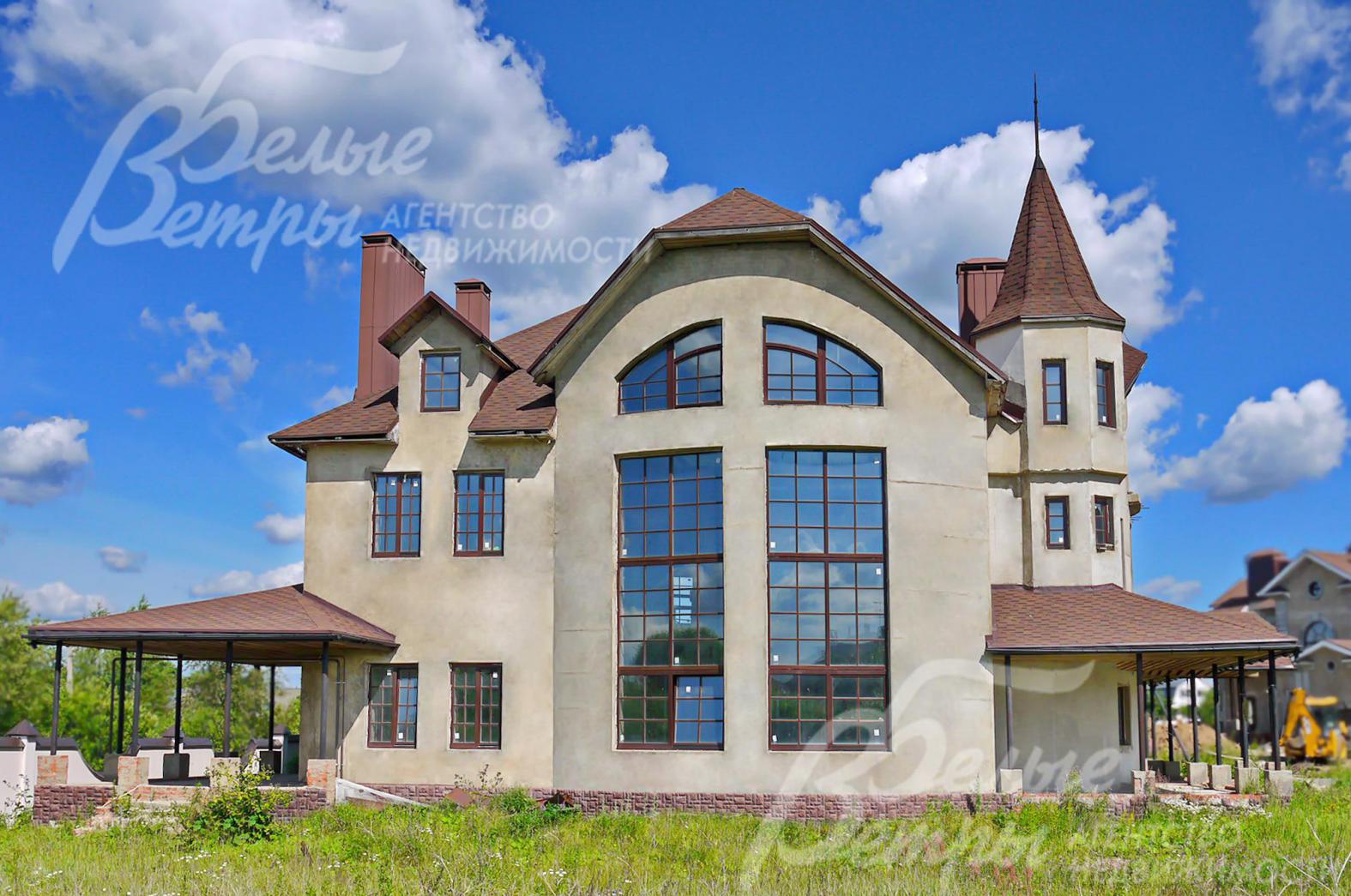 Дом под чистовую отделку площадью 980 кв.м в Дубровке