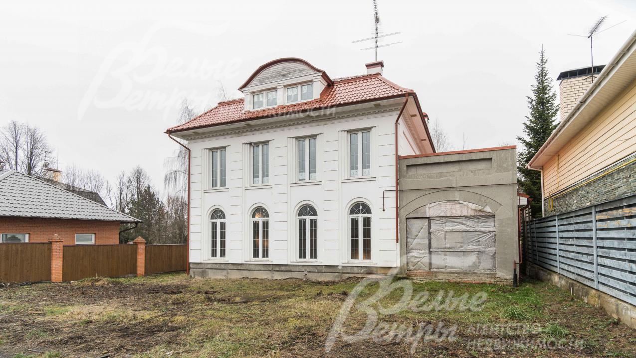 Дом под чистовую отделку площадью 321 кв.м в обжитом коттеджном поселке Согласие-1