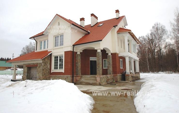 Дом на прилесном участке в коттеджном поселке Шишкин лес