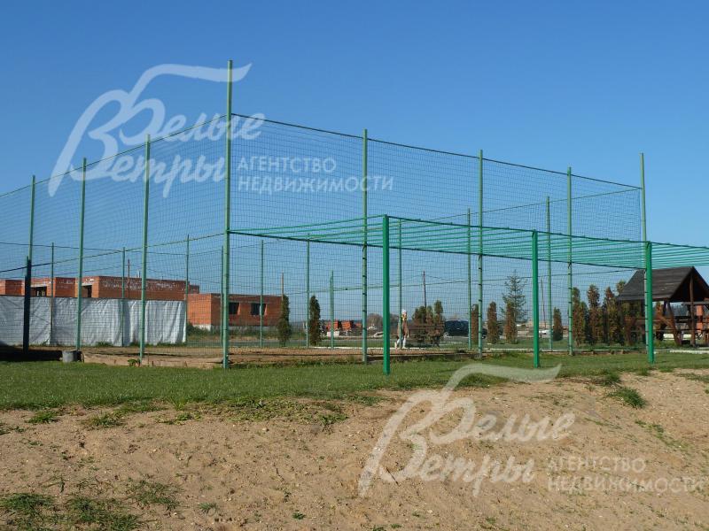 Спортивные площадки в поселке Русская усадьба