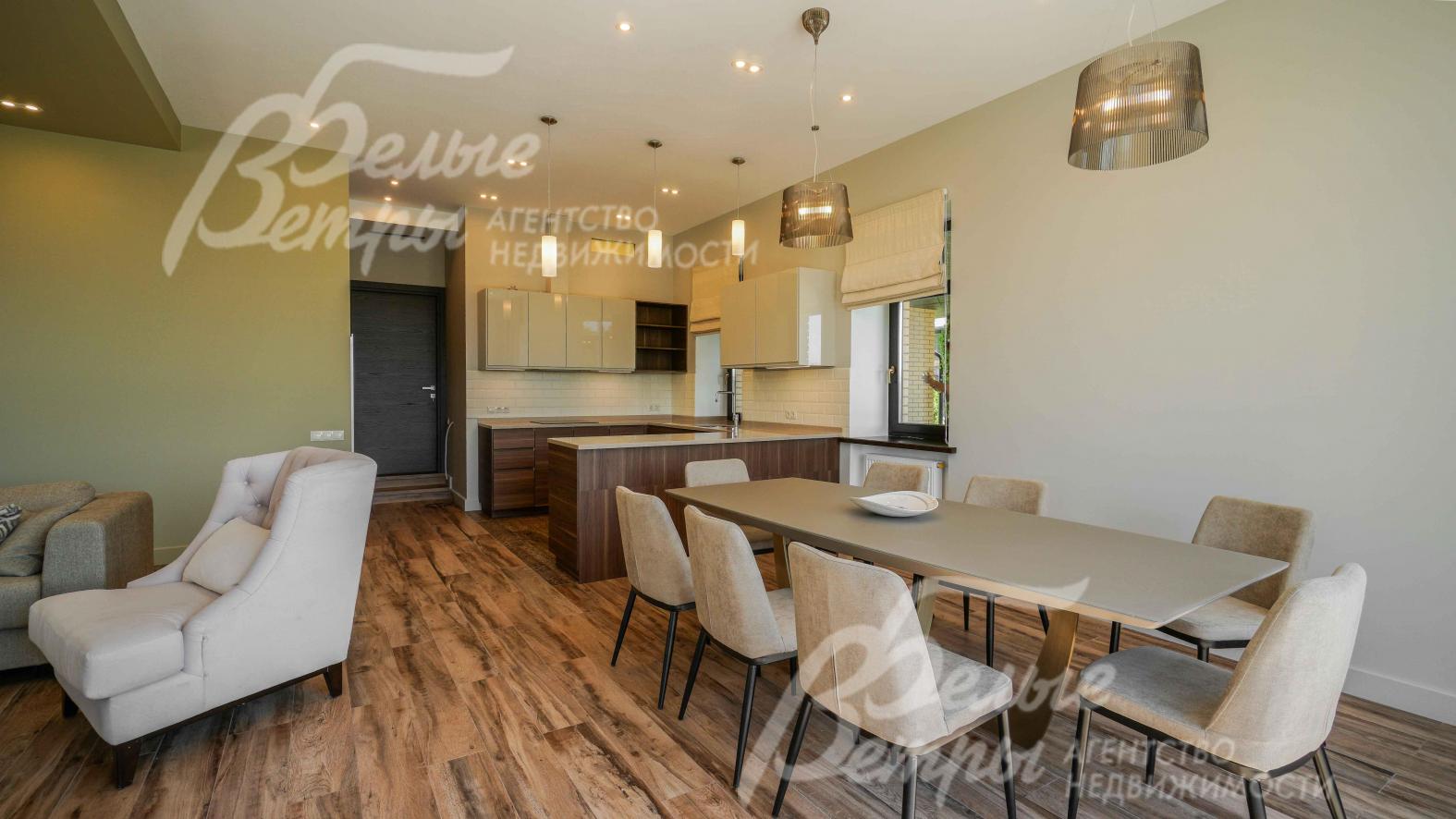 Столовая с выходом на террасу 30 кв.м