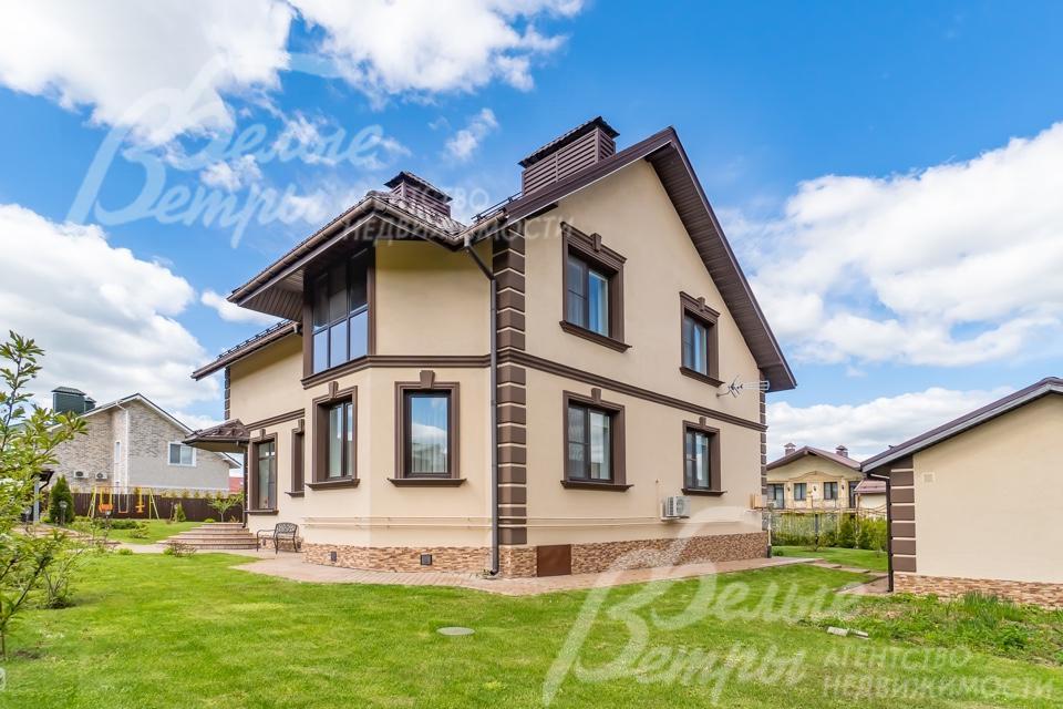 Фундамент дома монолитный ленточный с большим углублением