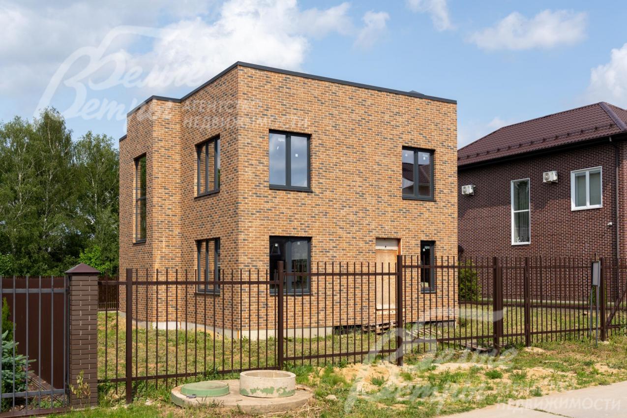 Новый дом со свободной планировкой в сформированном коттеджном поселке Европейская долина-2