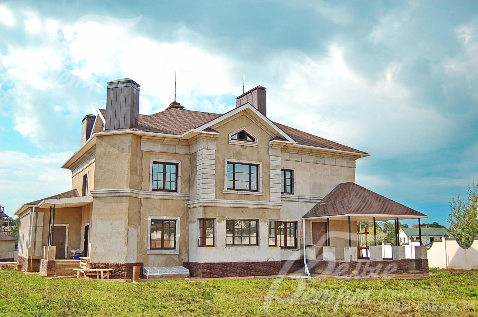 Коттедж под отделку в поселке Дубровка