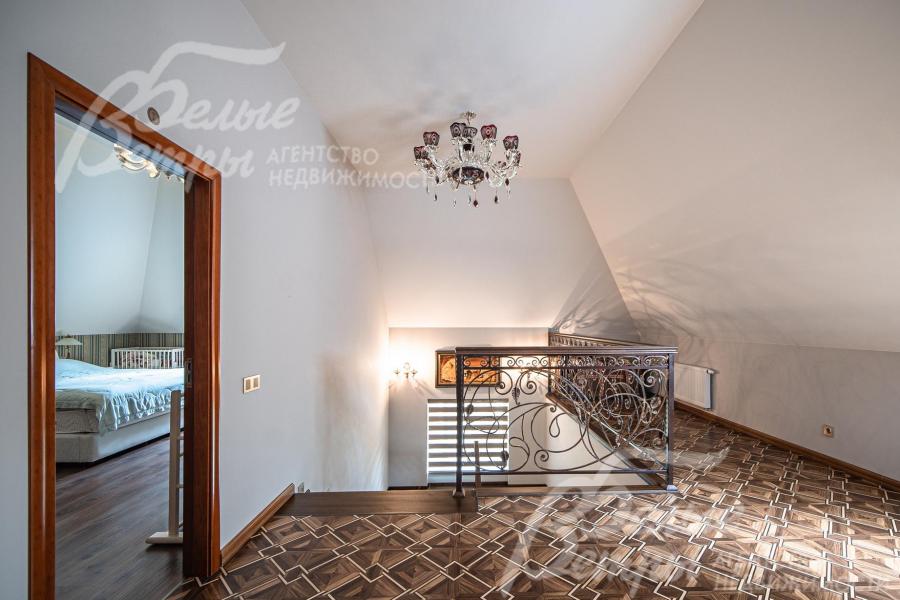 Холл мансарды