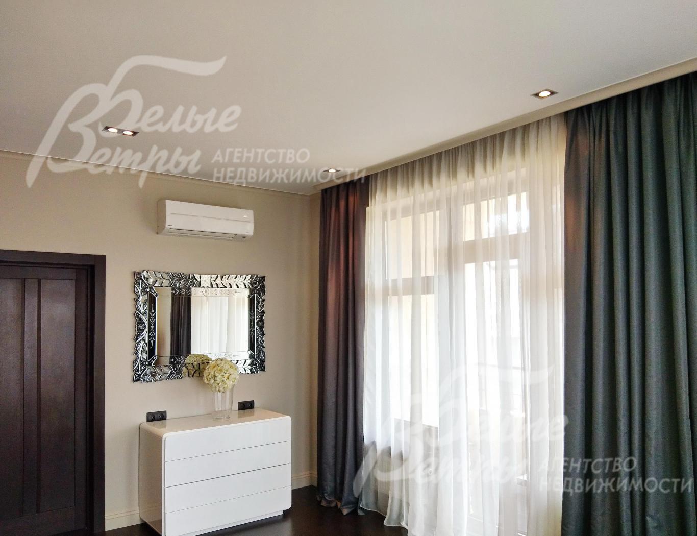 Выход на террасу из главной спальни