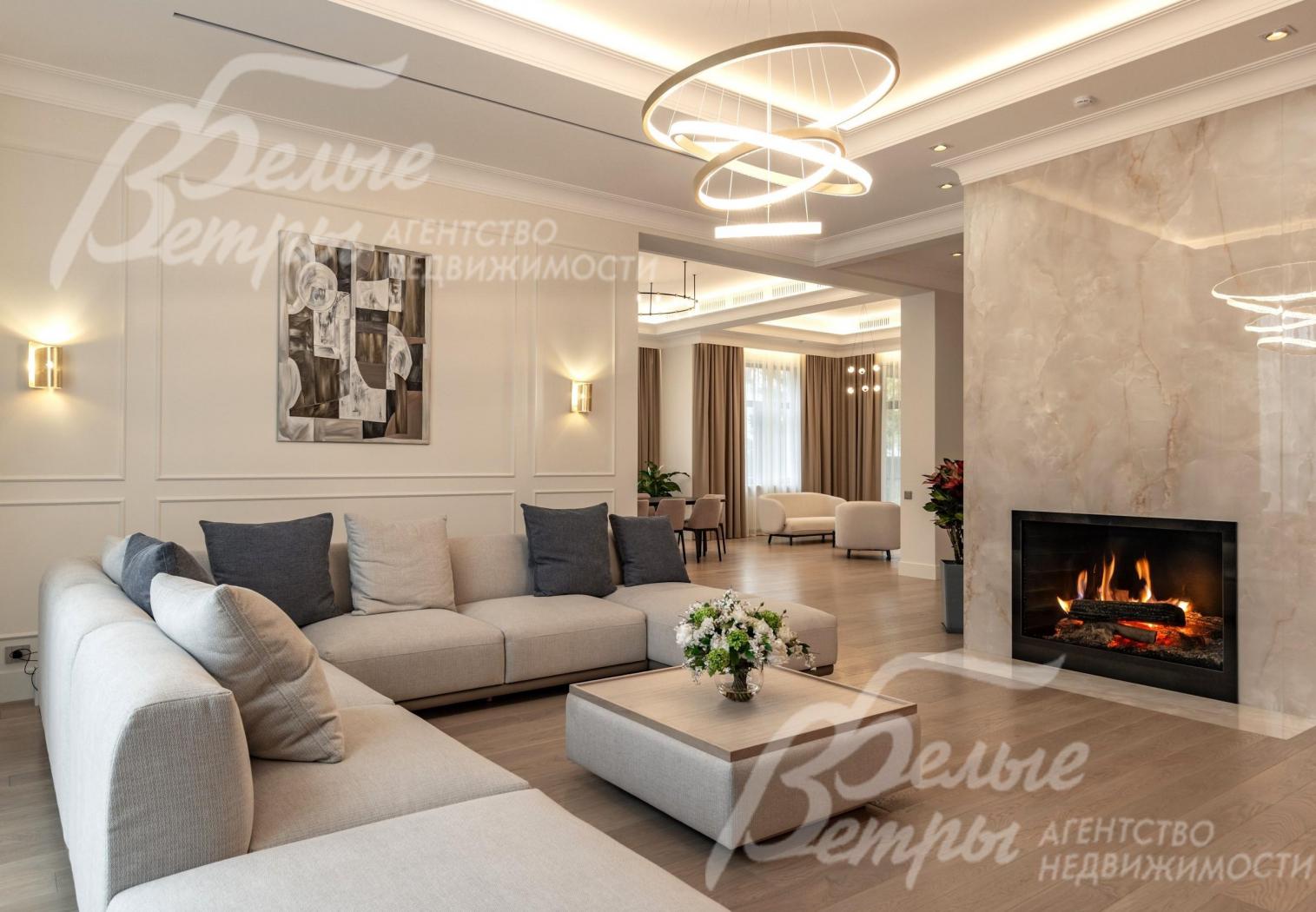 Новый дом меблированый 562 кв.м в обжитом поселке Староникольское