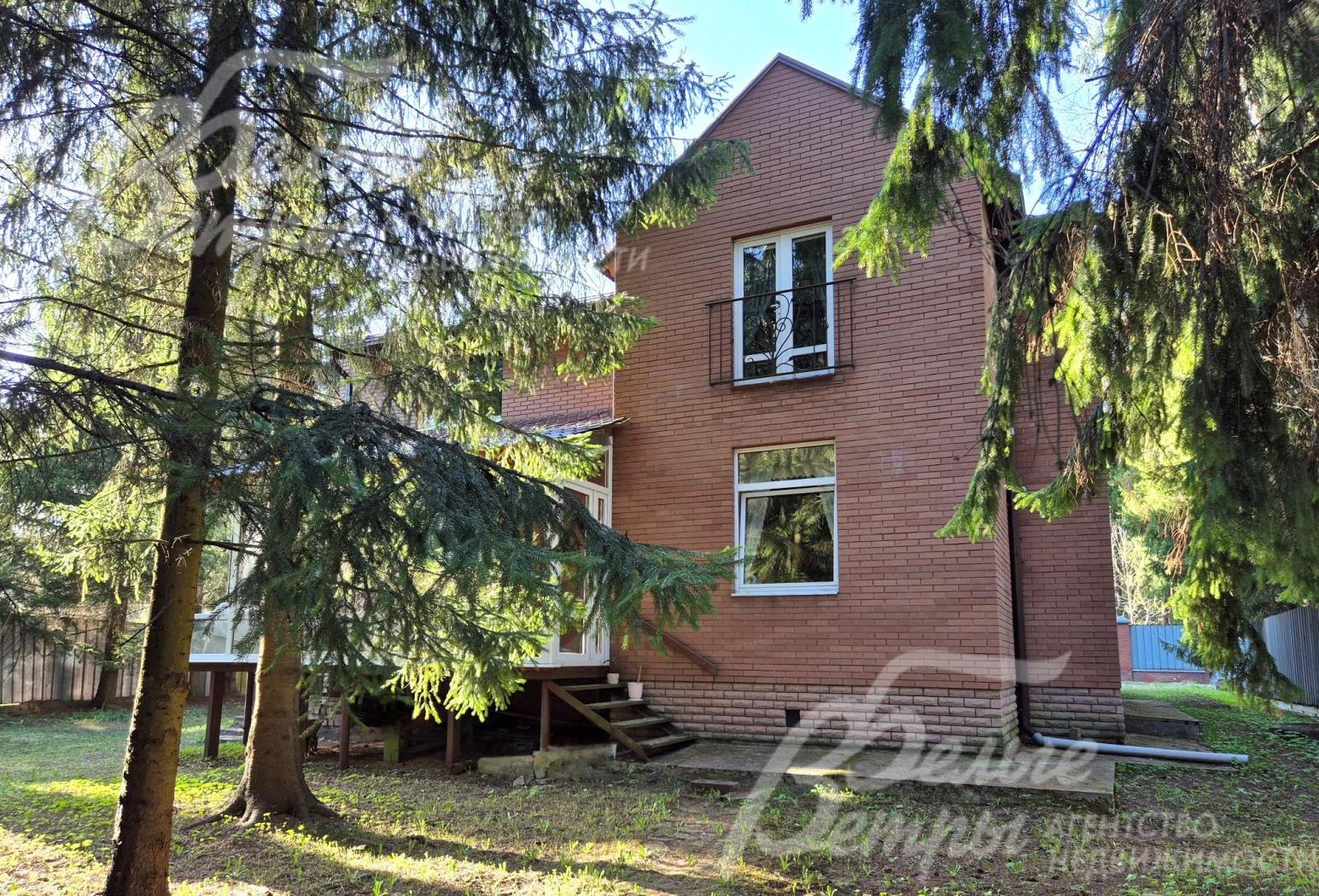 Дом 300 кв.м в аренду в стародачном поселке