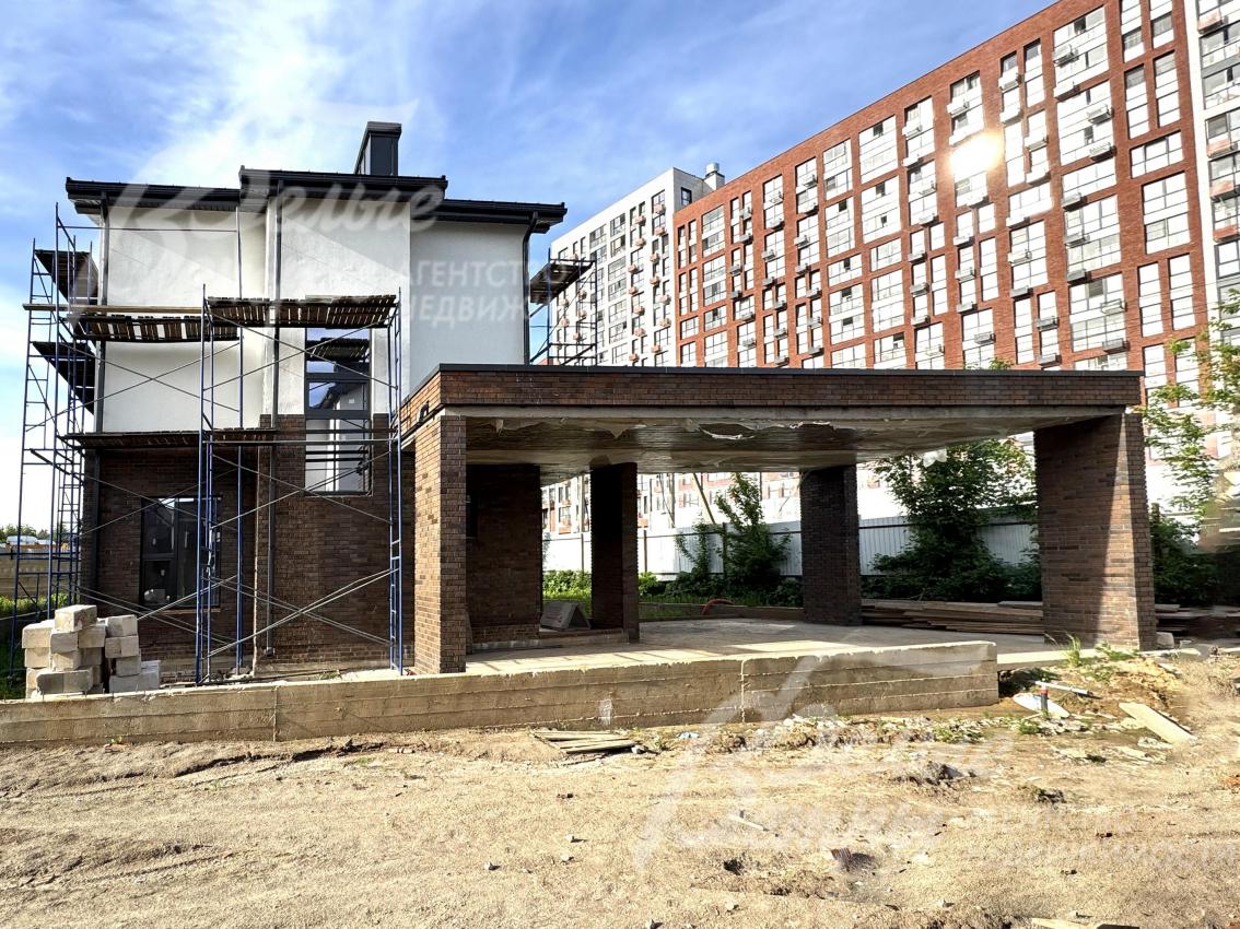 Навес для двух автомобилей с фасада