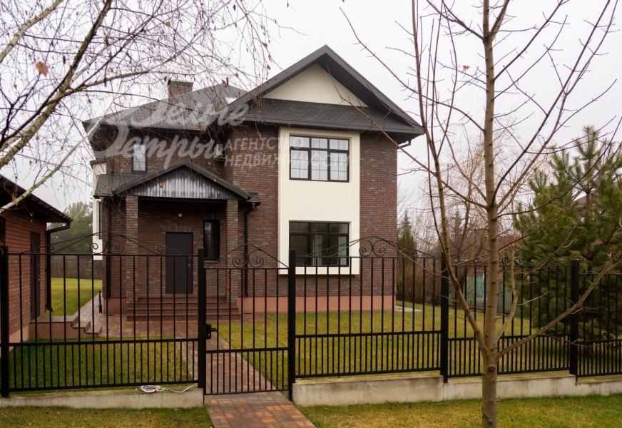 Дом в аренду, 300 м2