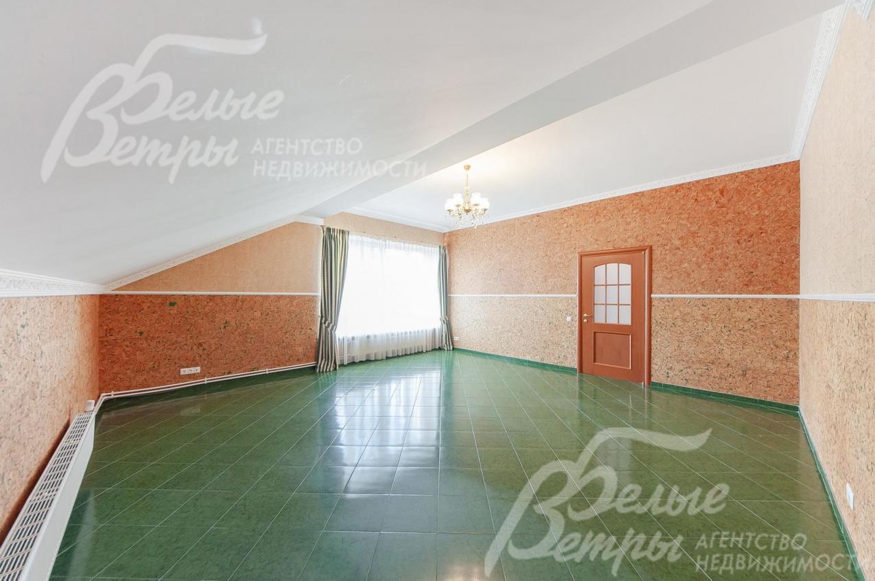 Спальня в мансарде.