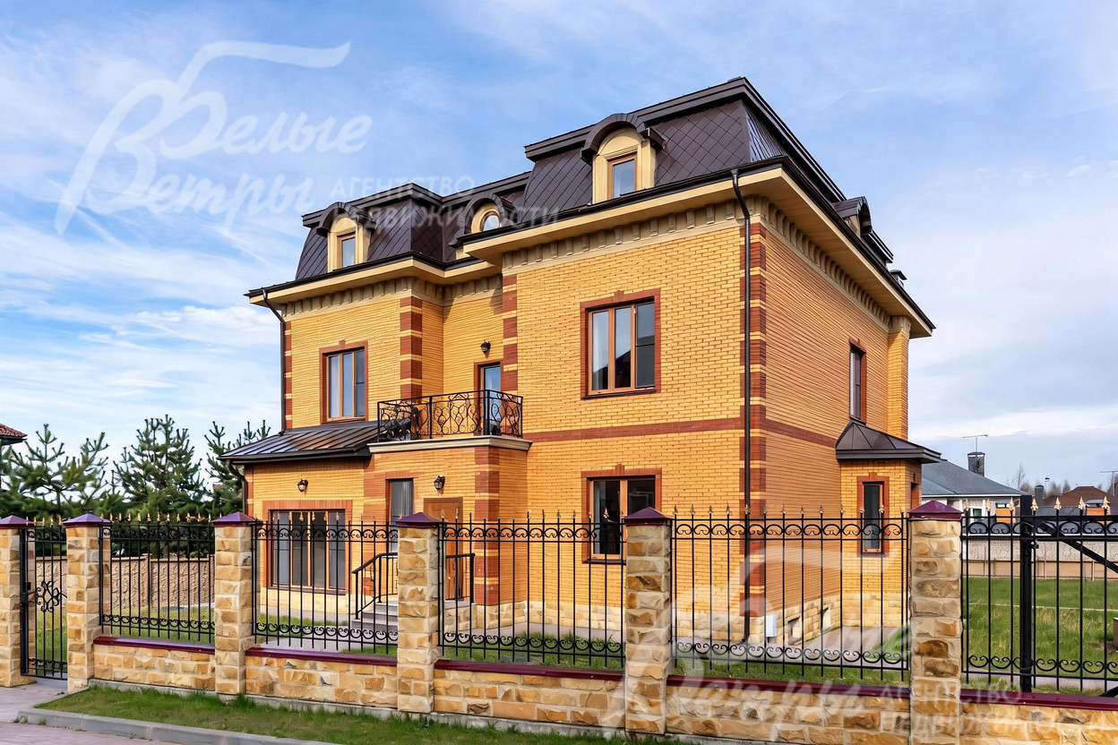 Новый кирпичный дом под ключ в коттеджном поселке Гайд парк