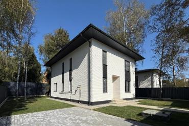 Дом, Изварино дер., 167 кв.м