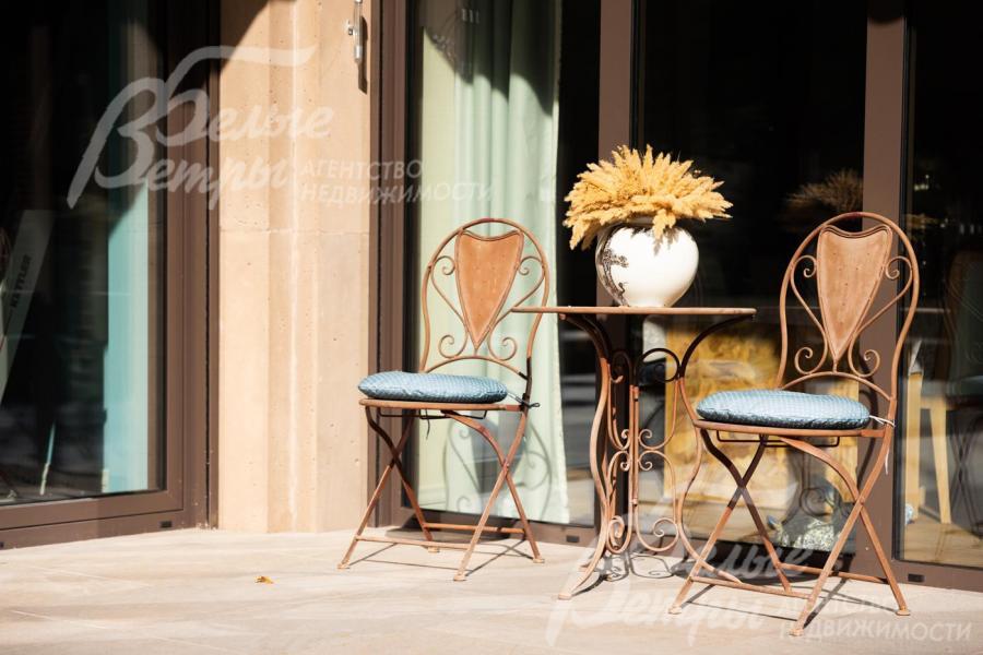 Зона отдыха на террасе