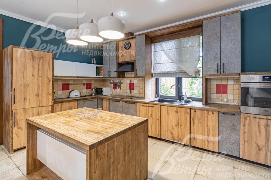 Дизайнерская кухня со встроенной техникой