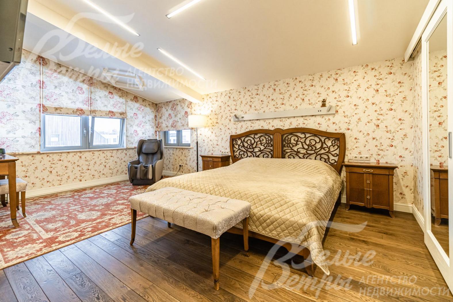 Мастер-спальня 21,7 кв.м с тамбуром и своим санузлом