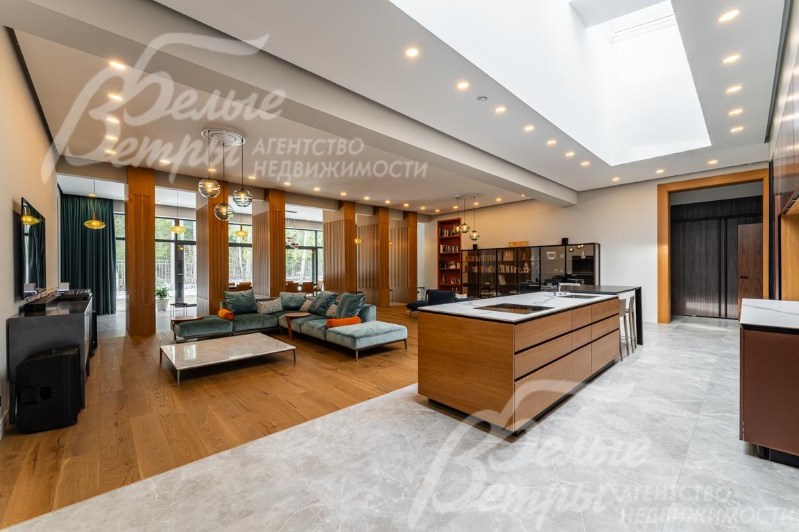 Одноэтажный дом под ключ на участке площадью 26 соток с роскошным ландшафтом в строгоохраняемом коттеджном поселке Графские пруды