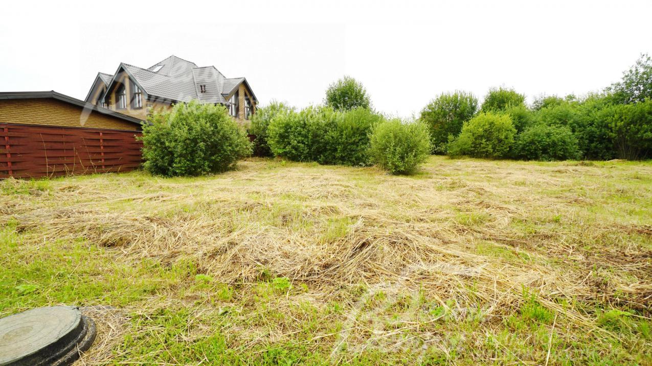 Участок в обжитом коттеджном поселке Никольские озера