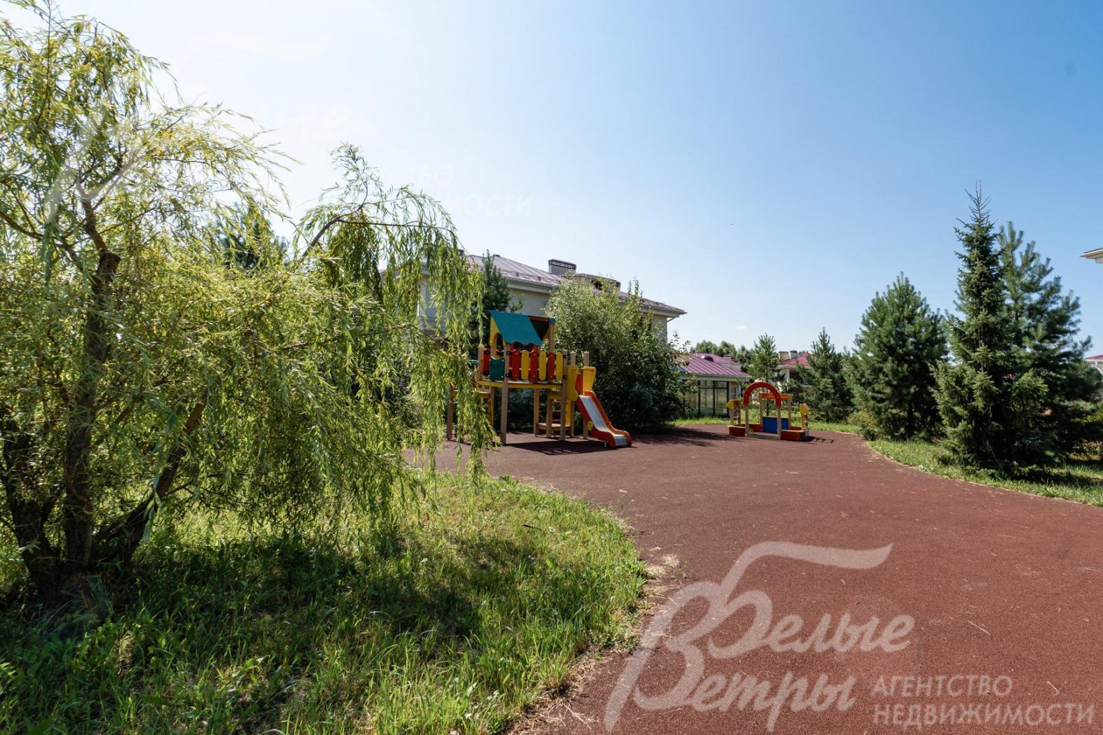 Детская площадка в поселке Резиденция Николинские Ключи 