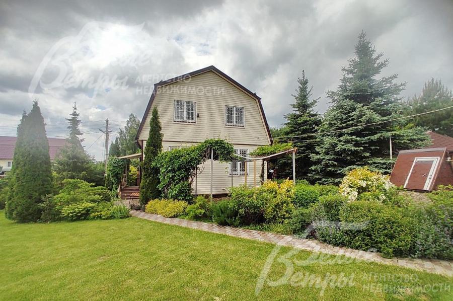 Отличная дача на Варшавском шоссе с баней и беседкой с об. пл. строений 132 кв.м