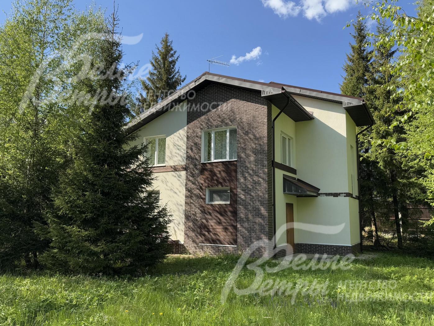 Кирпичный дом с отделкой под ключ, готовый к заселению