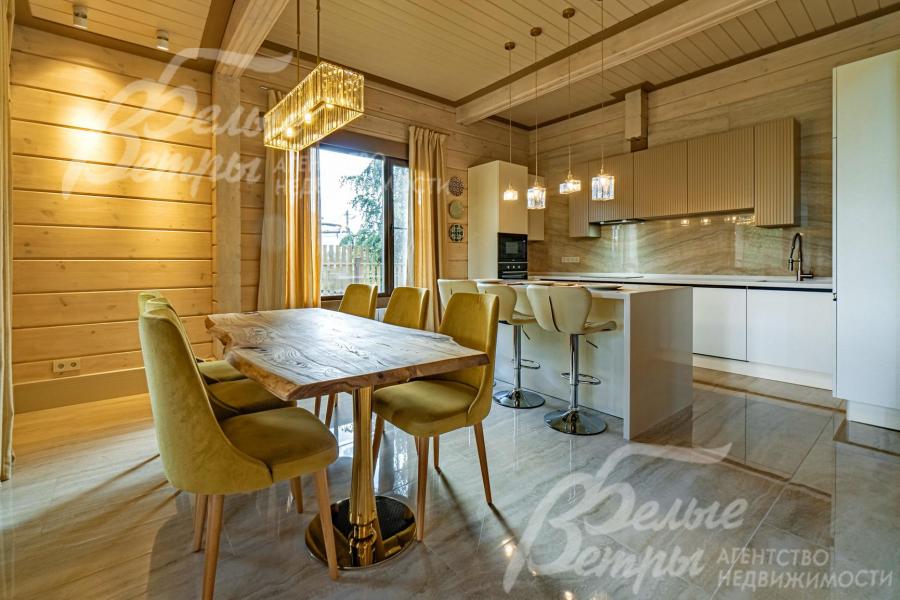 Кухня производства Беларусь (фирма ЗОВ) с островом