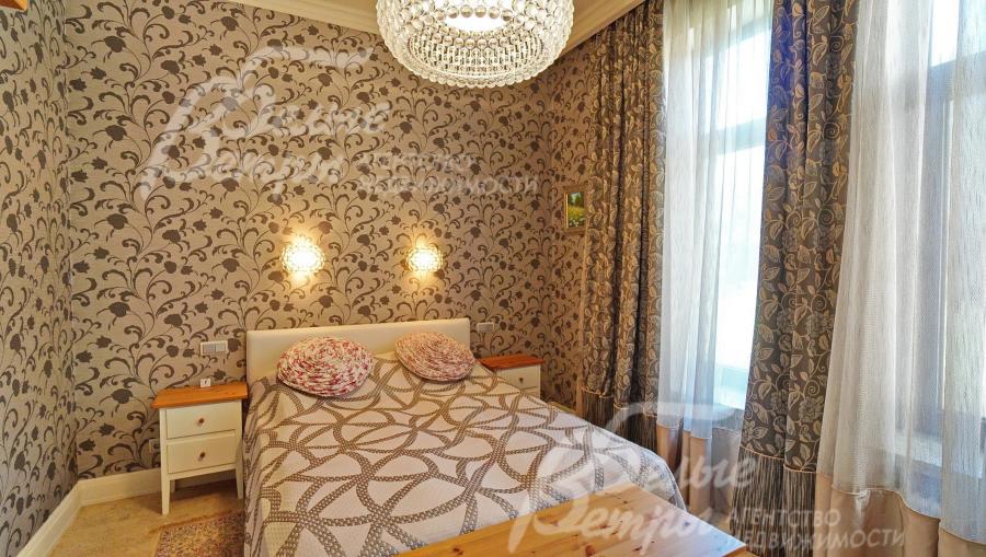 Спальня на 1м этаже 13.6 кв.м