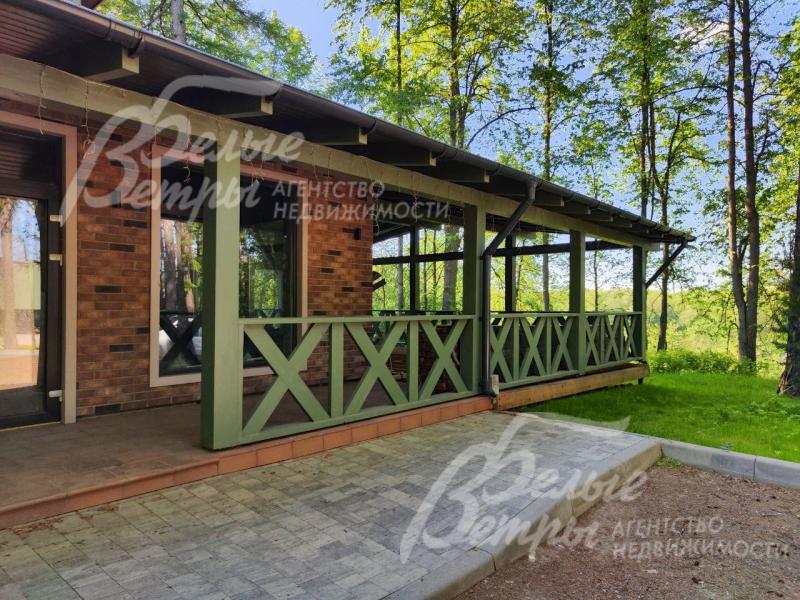 кафе-пекарня с крытой террасой в поселке Бородино Вилладж