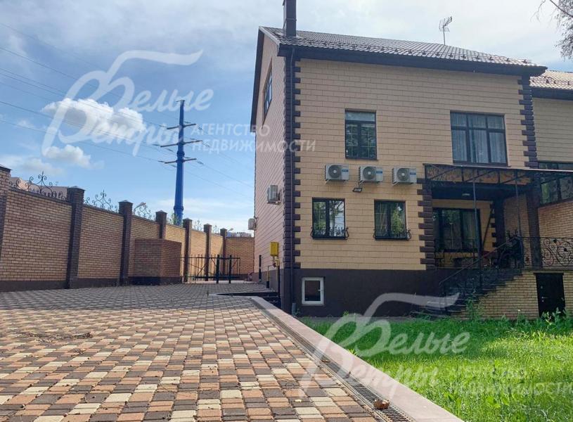 Секция таунхауса в аренду в коттеджном поселке Лесные поляны