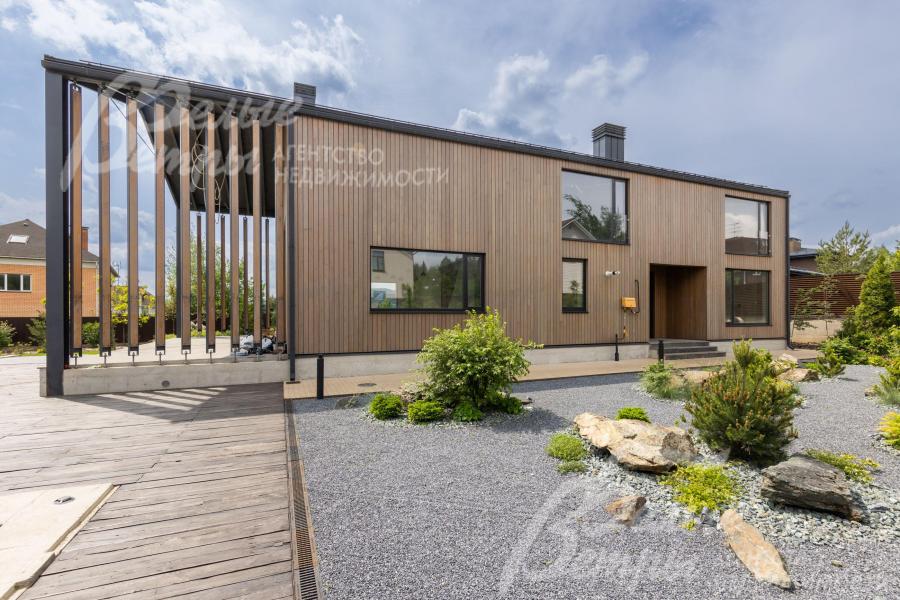 Ландшафтный дизайн на участке.