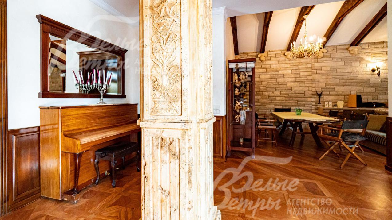 Дизайн колонны от известного архитектора