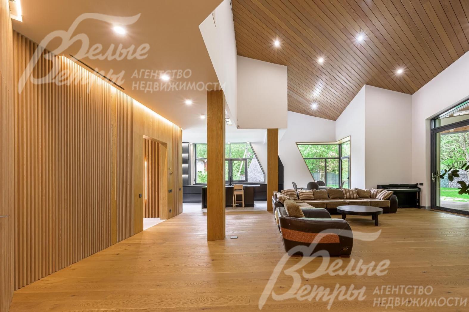 Стильный барнхаус с бассейном у леса в КП Елизарово парк