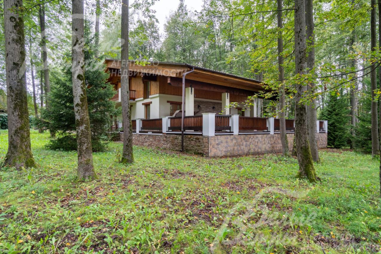 Дом в аренду в охраняемом коттеджном поселке Лесное озеро