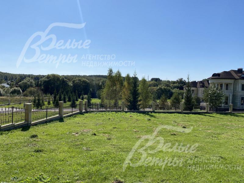 Участок 22 сотки в застроенном коттеджном поселке Идиллия