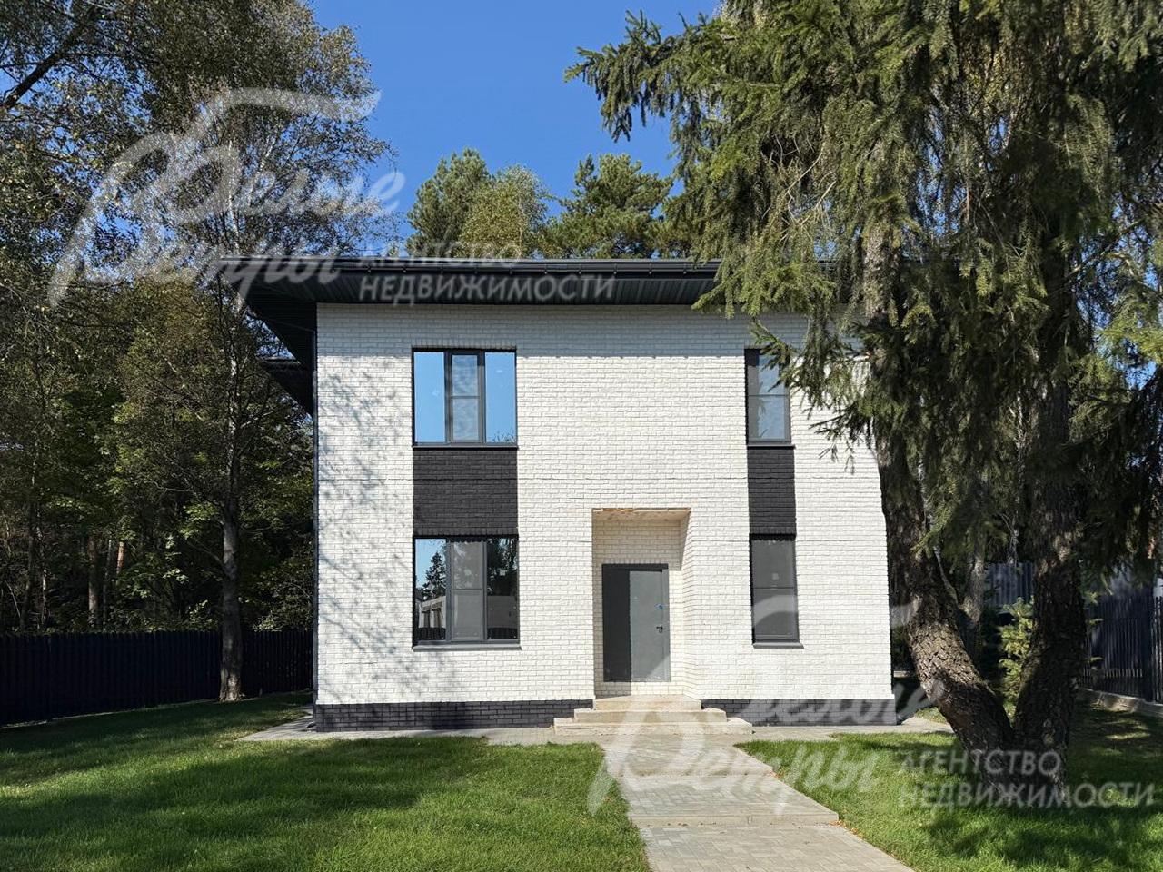 Новый дом в стиле современной классики под чистовую отделку